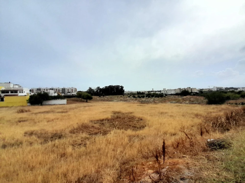 Terreno para Venda em Quelfes Foto 6