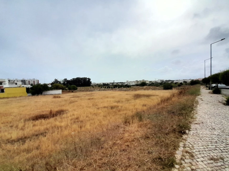 Terreno para Venda em Quelfes Foto 7