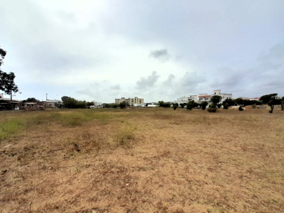Terreno para Venda em Quelfes Foto 21