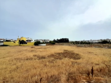 Terreno para Venda em Quelfes