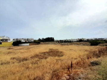 Terreno para Venda em Quelfes