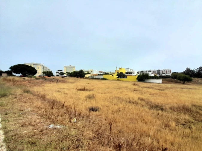 Terreno para Venda em Quelfes Foto 4