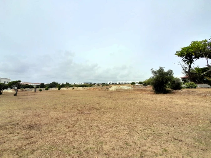 Terreno para Venda em Quelfes Foto 17