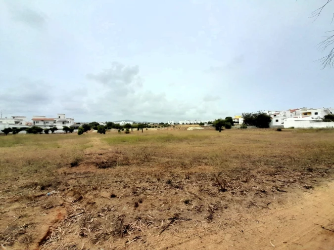 Terreno para Venda em Quelfes Foto 26