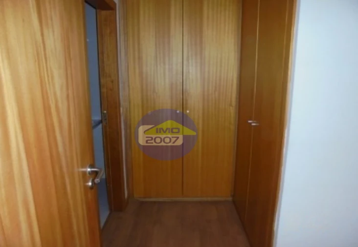 Apartamento T2 para Venda em Canelas Foto 12