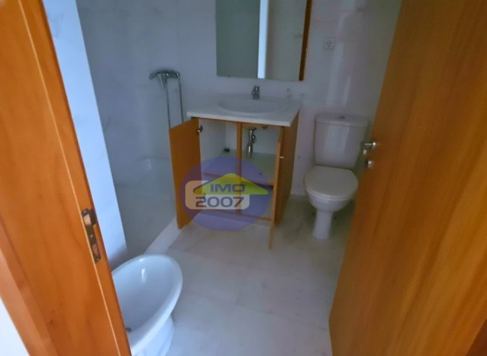 Apartamento T2 para Venda em Oliveira do Douro Foto 9