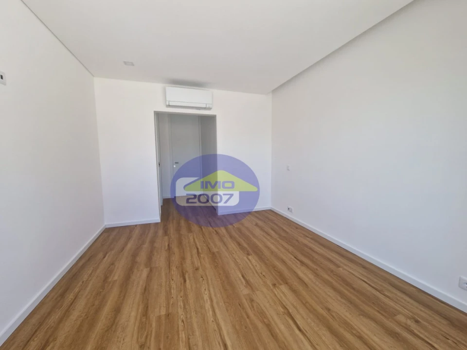 Moradia T4 para Venda em Canidelo Foto 14