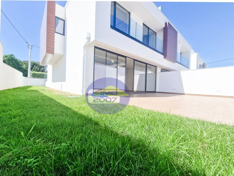 Moradia T4 para Venda em Canidelo Foto 49