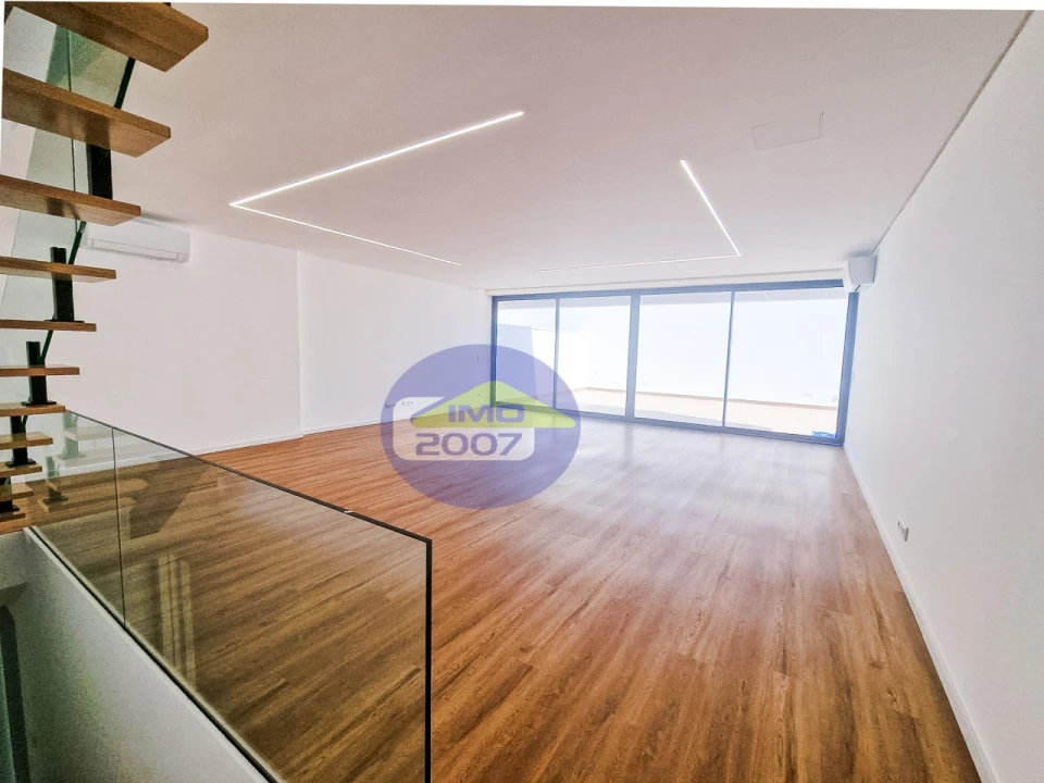 Moradia T4 para Venda em Canidelo Foto 56