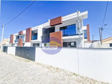 Moradia T4 para Venda em Canidelo