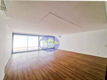 Moradia T4 para Venda em Canidelo