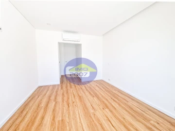 Moradia T4 para Venda em Canidelo