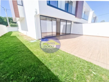 Moradia T4 para Venda em Canidelo