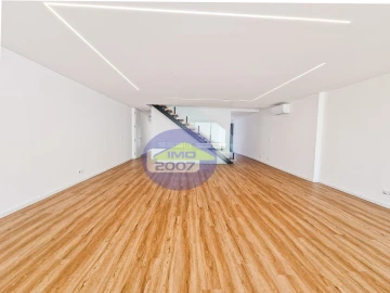 Moradia T4 para Venda em Canidelo