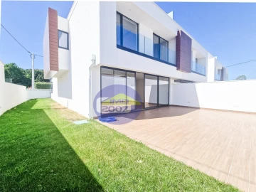 Moradia T4 para Venda em Canidelo