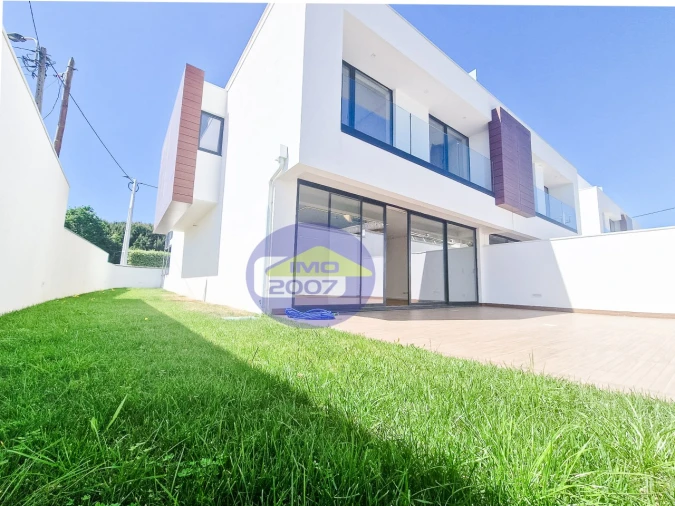 Moradia T4 para Venda em Canidelo Foto 51