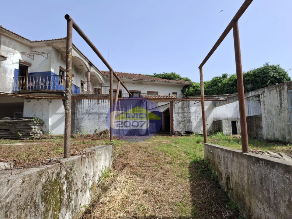 Moradia T3 para Venda em Argoncilhe Foto 4