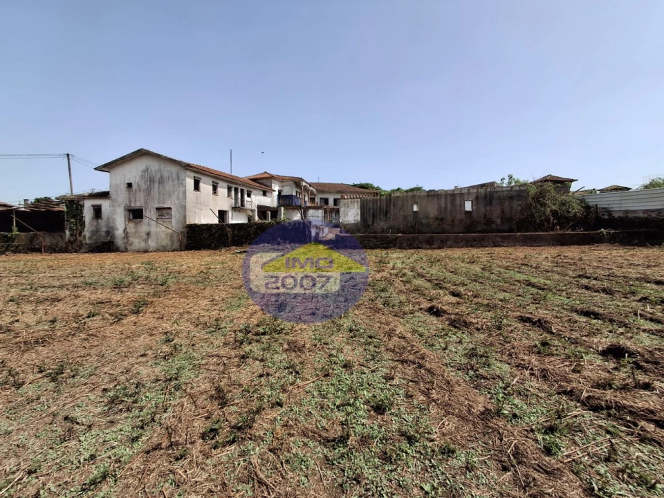 Moradia T3 para Venda em Argoncilhe Foto 32