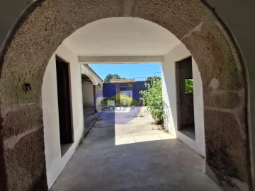 Moradia T3 para Venda em Argoncilhe