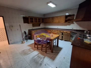 Moradia T3 para Venda em Mozelos