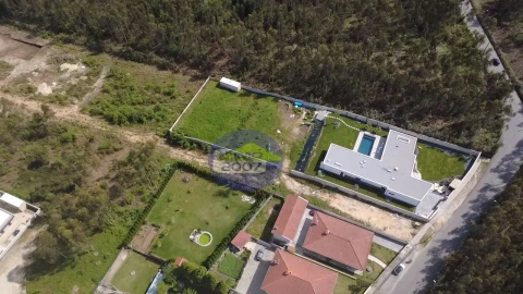 Terreno para Venda em Lobão, Gião, Louredo e Guisande