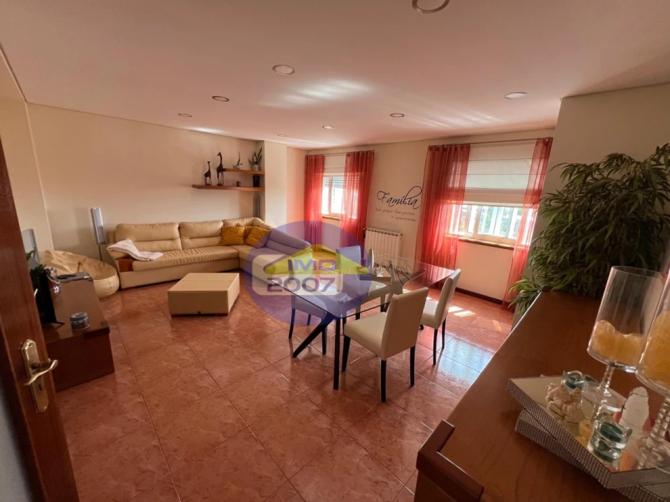 Apartamento T3 para Venda em Mozelos Foto 1