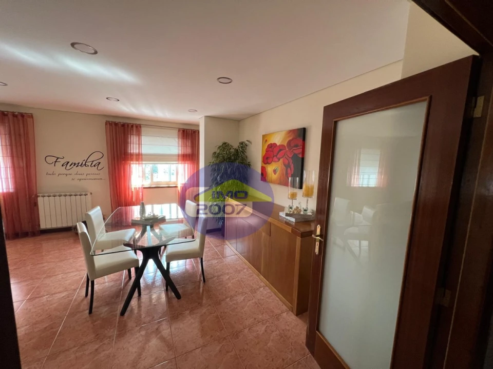 Apartamento T3 para Venda em Mozelos Foto 2
