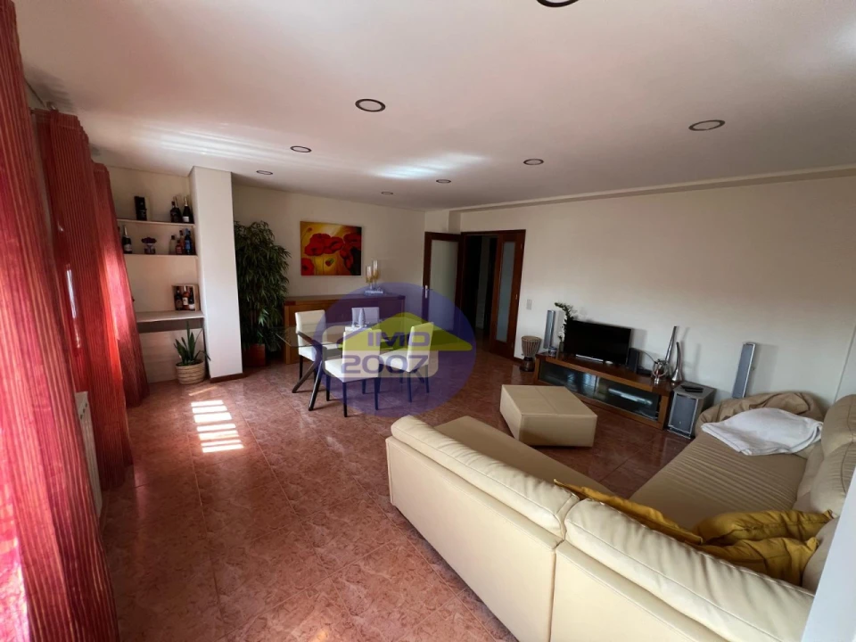 Apartamento T3 para Venda em Mozelos Foto 3