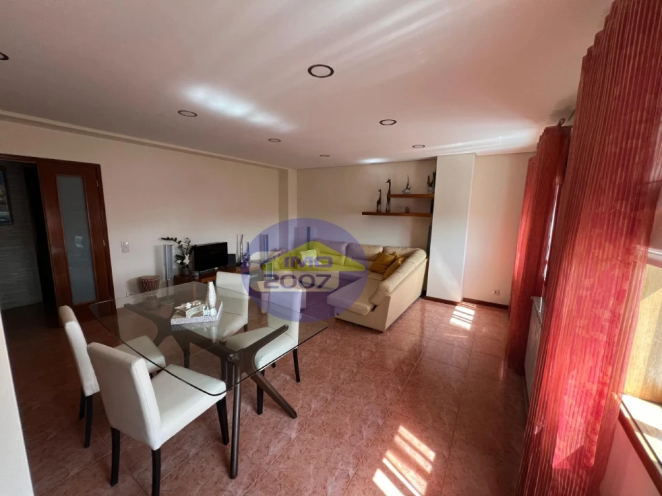 Apartamento T3 para Venda em Mozelos Foto 4