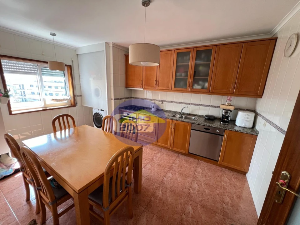Apartamento T3 para Venda em Mozelos Foto 6