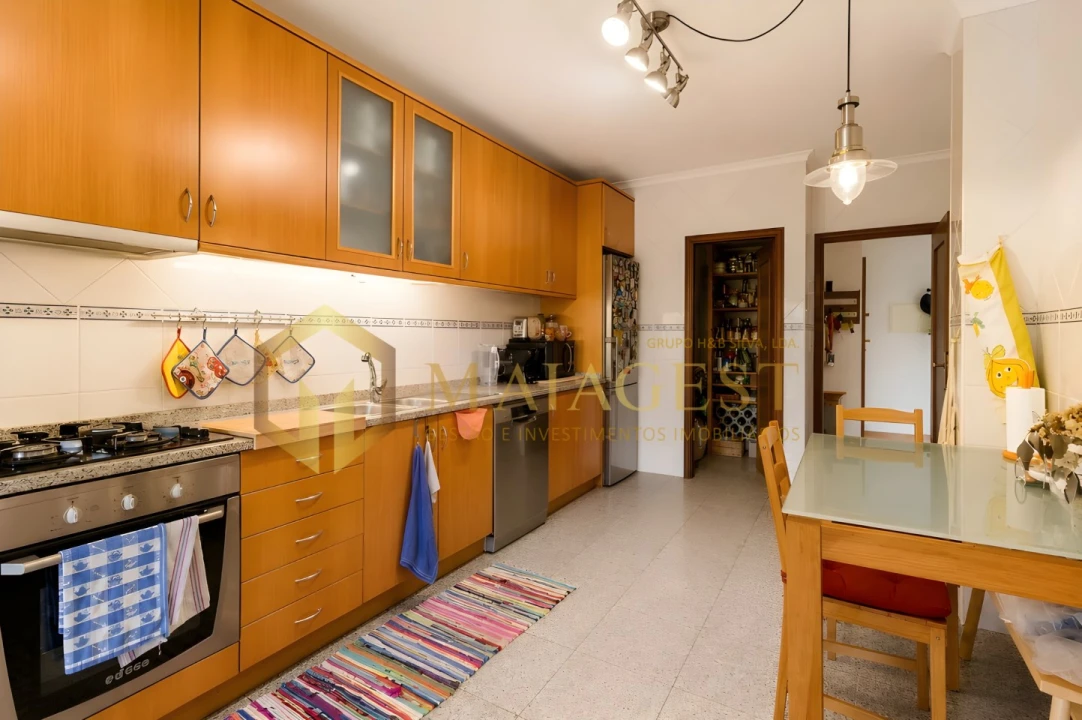 Apartamento T4 para Venda em Mafamude e Vilar do Paraíso Foto 4
