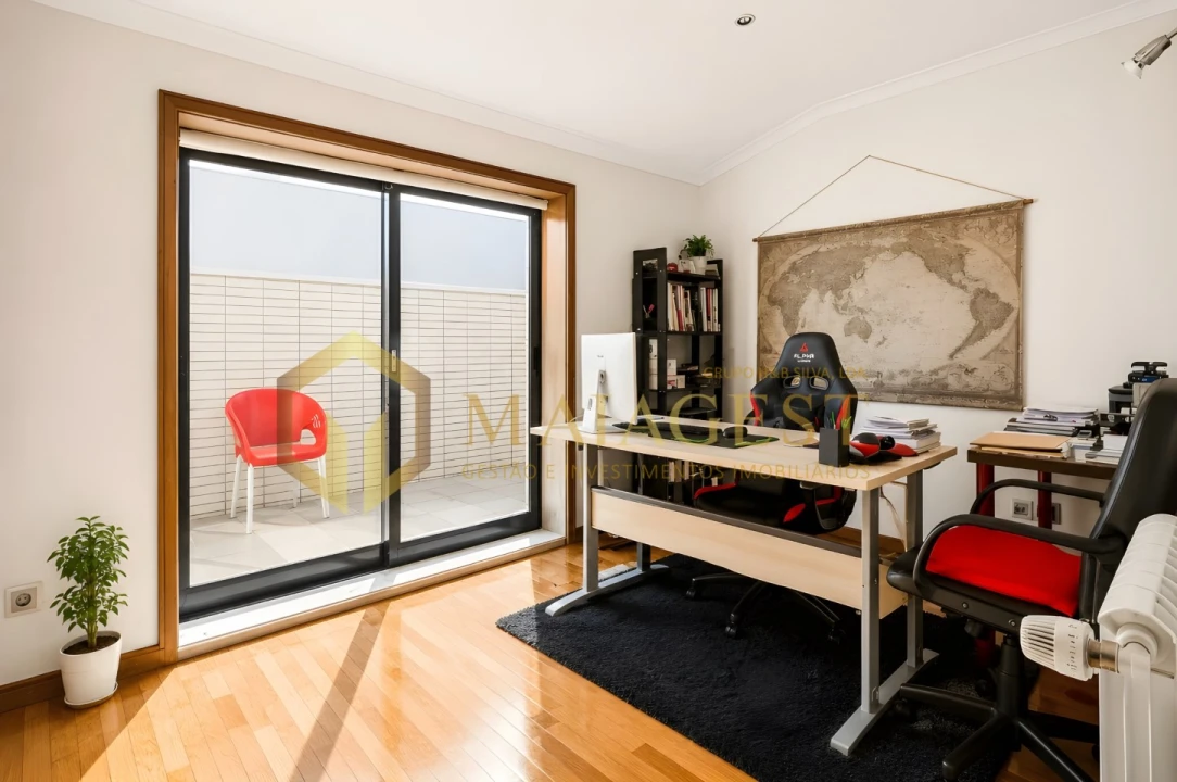 Apartamento T4 para Venda em Mafamude e Vilar do Paraíso Foto 15