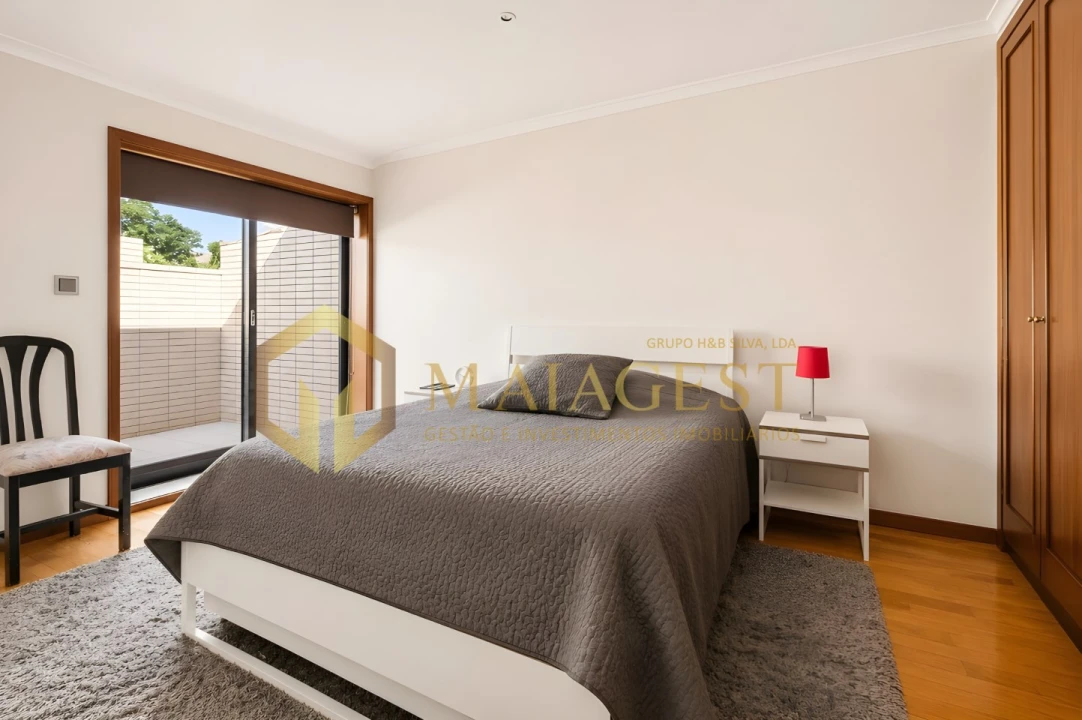 Apartamento T4 para Venda em Mafamude e Vilar do Paraíso Foto 18