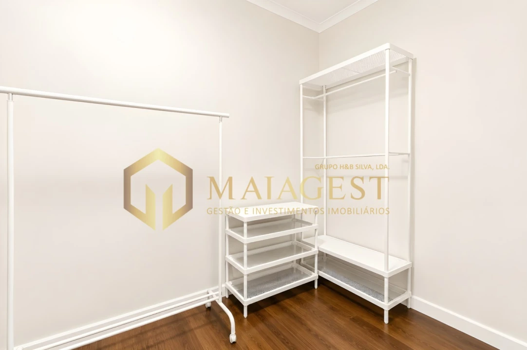 Apartamento T4 para Venda em Mafamude e Vilar do Paraíso Foto 21