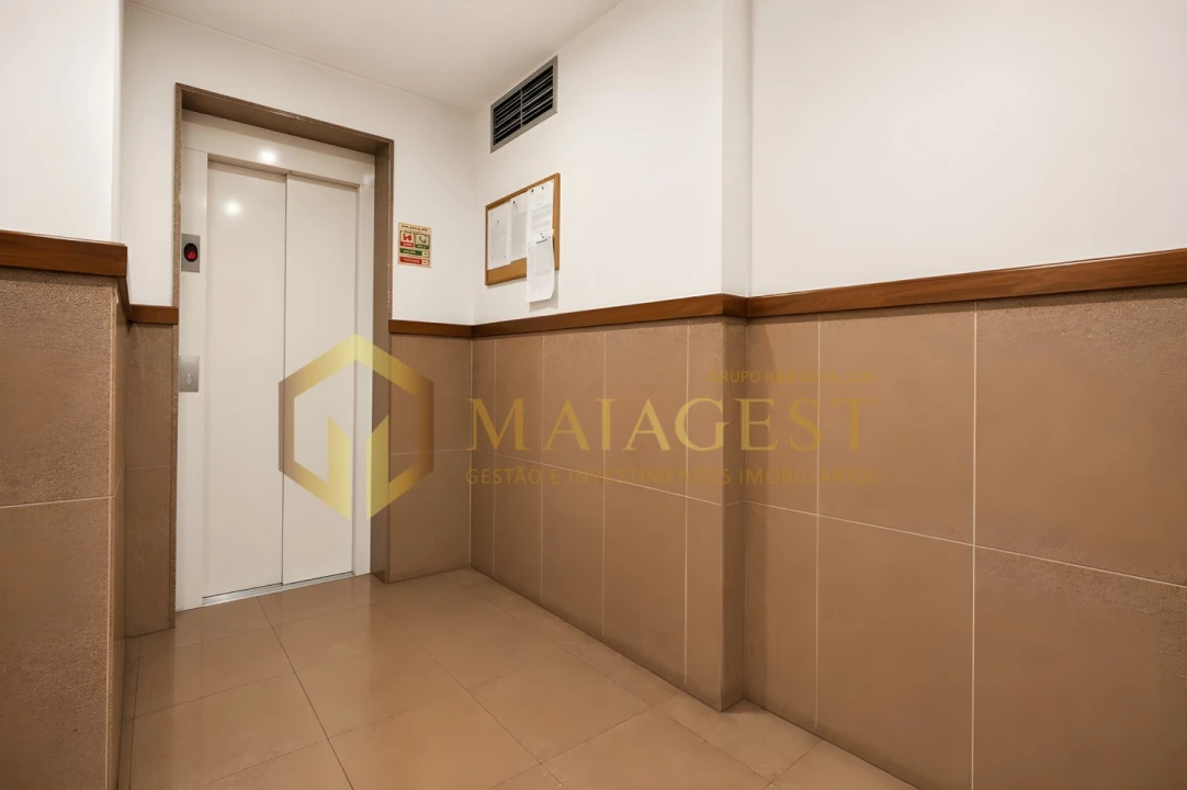 Apartamento T4 para Venda em Mafamude e Vilar do Paraíso Foto 22