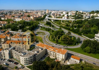 Apartamento T4 para Venda em Mafamude e Vilar do Paraíso