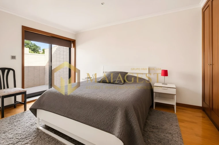 Apartamento T4 para Venda em Mafamude e Vilar do Paraíso Foto 18
