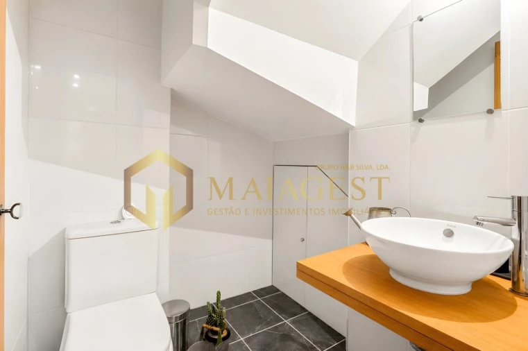Apartamento T4 para Venda em Mafamude e Vilar do Paraíso Foto 20