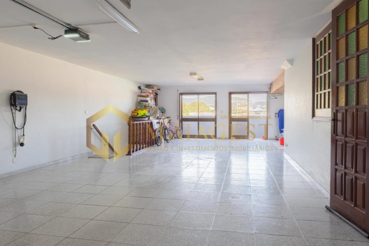 Moradia T3 para Venda em Campo e Sobrado Foto 27
