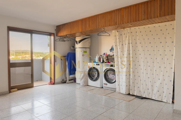 Moradia T3 para Venda em Campo e Sobrado Foto 29