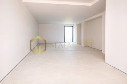 Moradia T3 para Venda em Gondomar (São Cosme), Valbom e Jovim