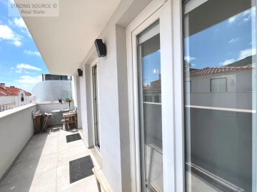 Apartamento T2 para Venda em Sesimbra (Santiago)