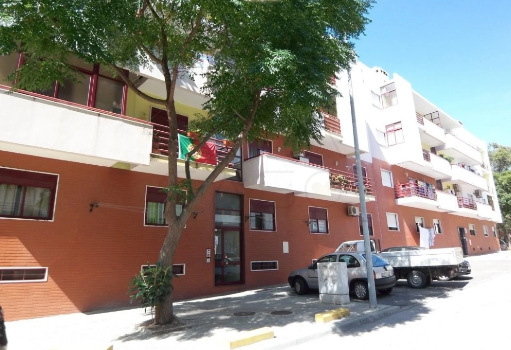 Apartamento T1 para Arrendamento em Setubal (São Sebastião) Foto 1
