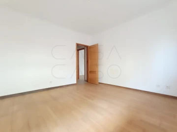 Apartamento T1 para Arrendamento em Setubal (São Sebastião)
