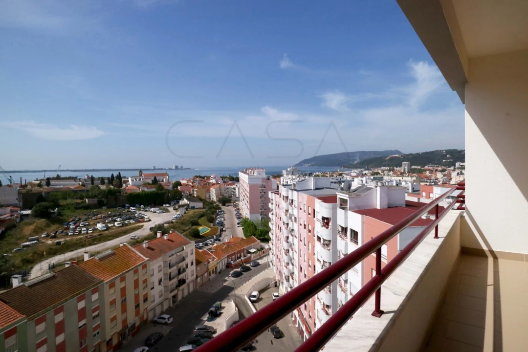 Apartamento T3 para Venda em Setubal (São Sebastião) Foto 1
