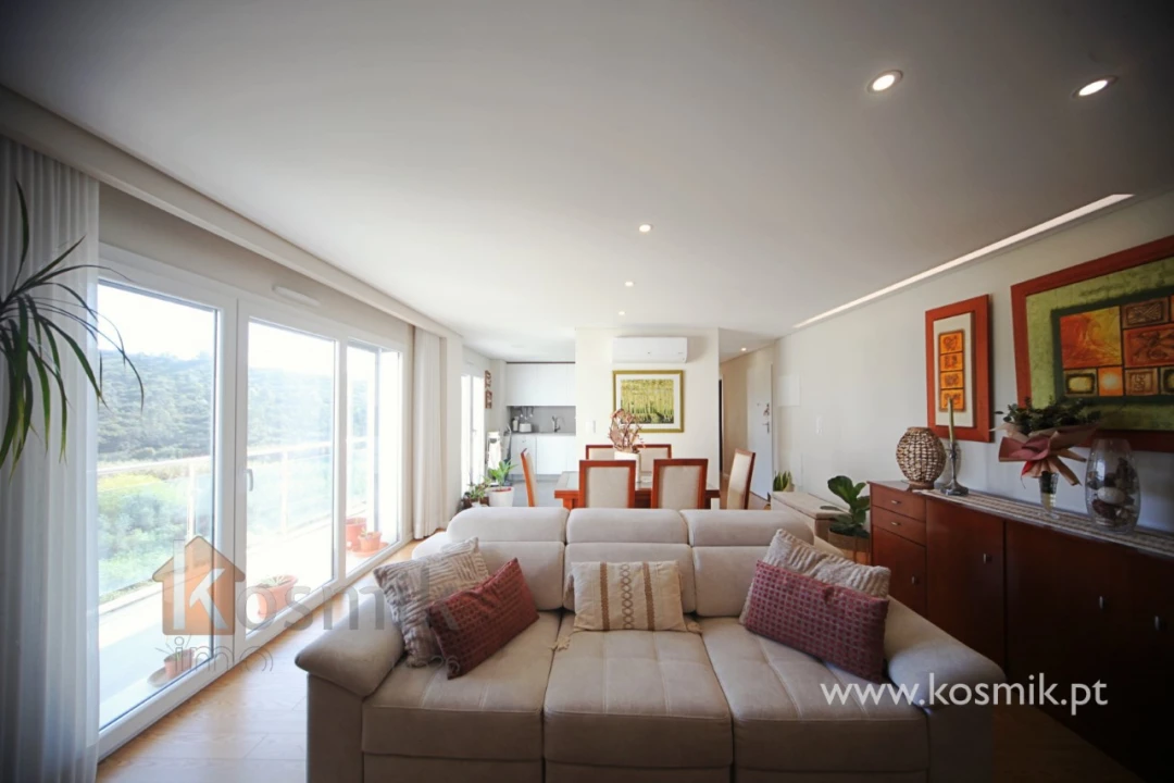 Apartamento T2 para Venda em Pontinha e Famões Foto 1
