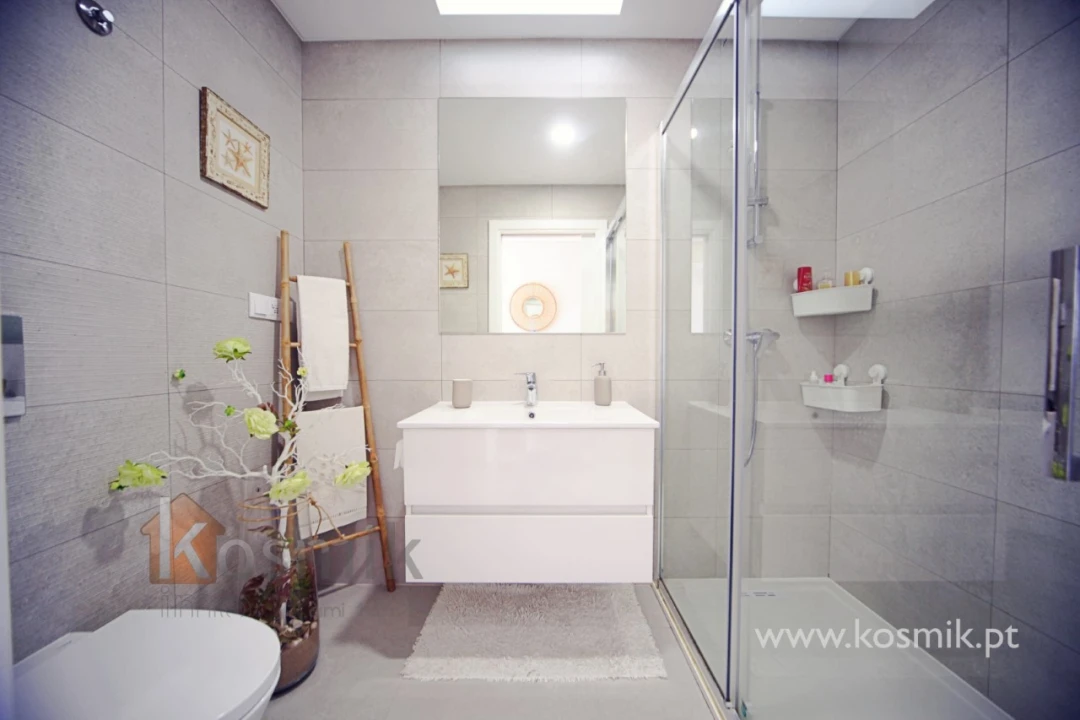 Apartamento T2 para Venda em Pontinha e Famões Foto 13