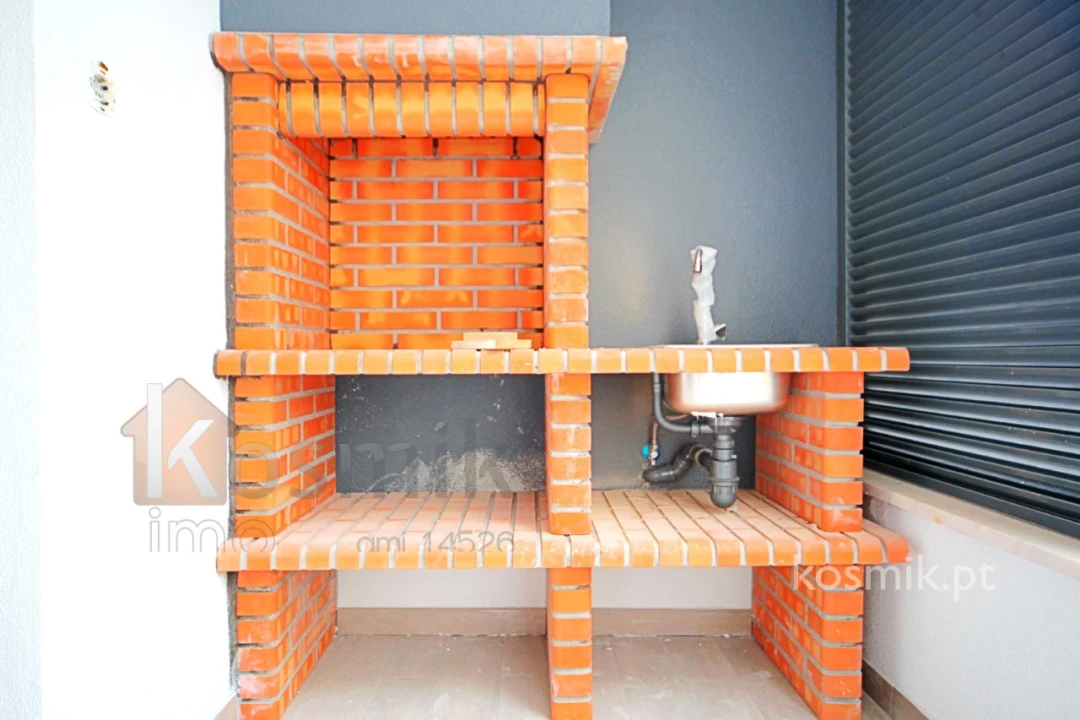 Apartamento T2 para Venda em Pontinha e Famões Foto 20