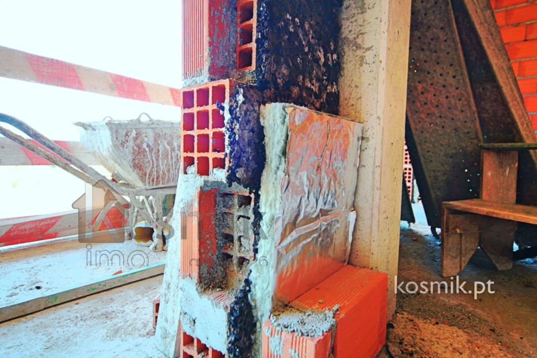 Apartamento T2 para Venda em Pontinha e Famões Foto 22