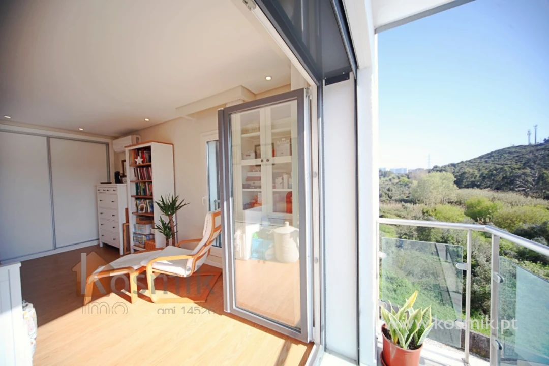 Apartamento T2 para Venda em Pontinha e Famões Foto 40